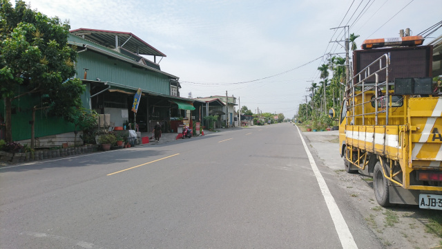 三和玉泉大路邊農地