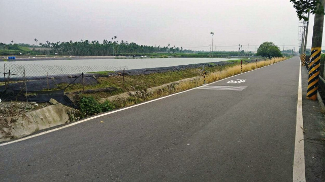 竹田雙面路蝦池農地