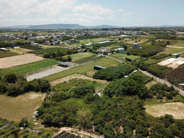 歸仁高鐵2.4分農地