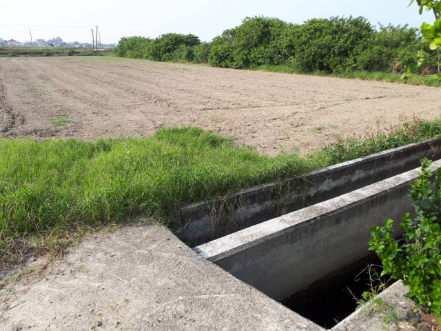 學甲西進段堤防道2分64田地