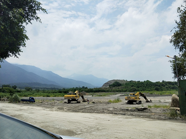 高樹阿拔泉雙面路景觀美農地