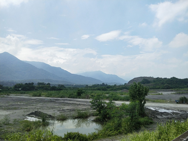 高樹阿拔泉雙面路景觀美農地