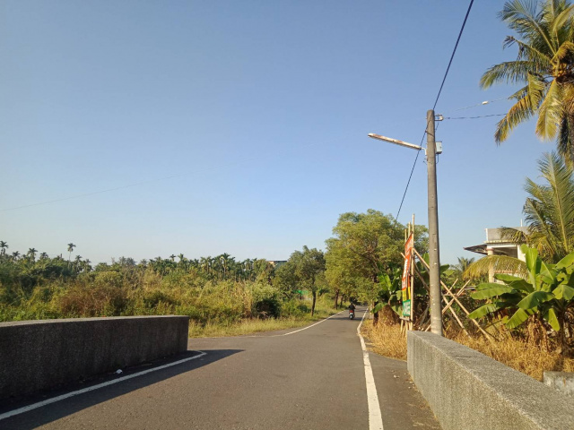 市郊自行車道農地